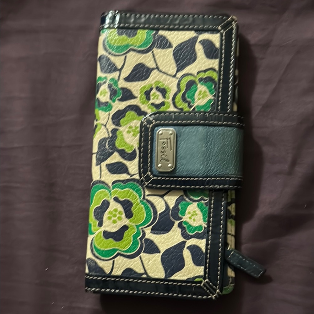 Fossil Wallet with Green and Navy Floral Design